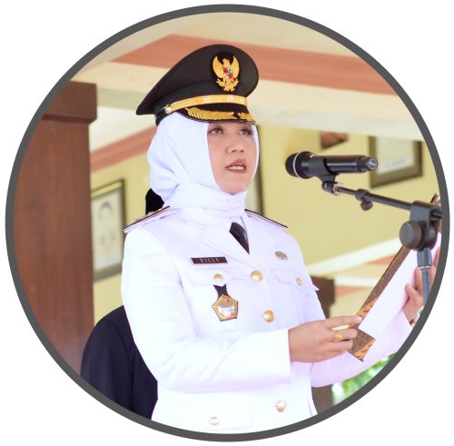 Camat Suruh